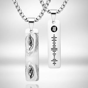 Personalized_Eye_Photo_Necklace_Silver